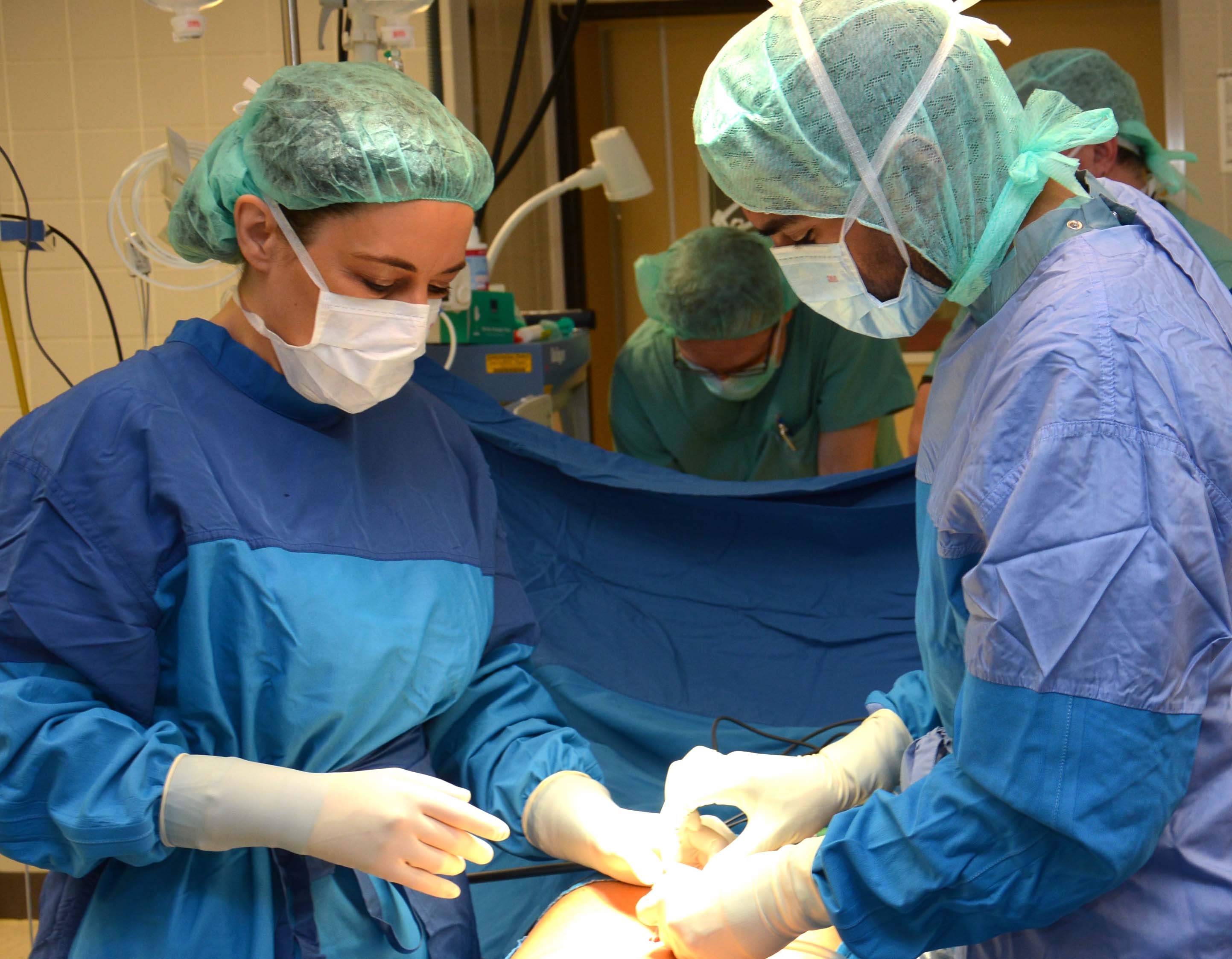 Patienten sind immer noch zurückhaltend – Chirurgin berichtet aus Krankenhausalltag